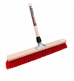 Straatbezem 60cm nylon rood met bezemsteel 160 cm