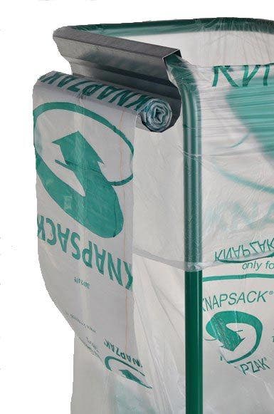 Knapzak rolhouder met rol aan een Knapzak houder