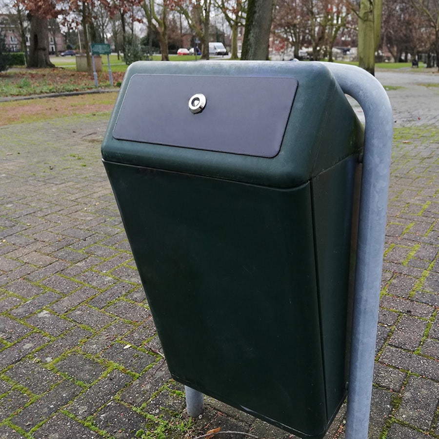 Eindejaarsafsluiting - afsluitbare klep buitenafvalbak Bammens - Vuurwerkafsluiting