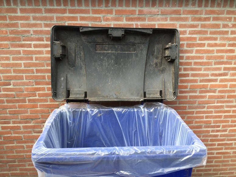 Afvalcontainer met transparante afvalzak